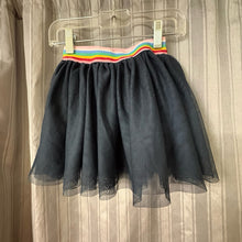 Load image into Gallery viewer, H&amp;M SIZE 18-24 Months Skirt
