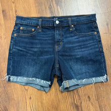 Load image into Gallery viewer, GAP SIZE 8 Women's Shorts
