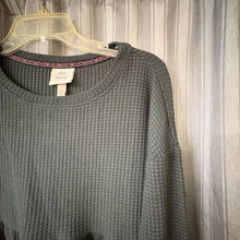 Load image into Gallery viewer, Knox Rose SIZE M Women's Shirt
