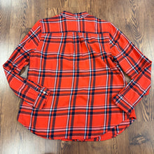 Load image into Gallery viewer, Old Navy SIZE M Women&#39;s Shirt
