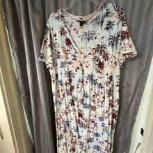 Load image into Gallery viewer, Torrid SIZE 2X Women's Dress
