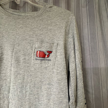 Load image into Gallery viewer, Vineyard Vines SIZE S Women's Shirt
