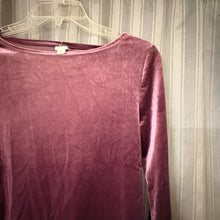 Load image into Gallery viewer, GAP SIZE M Women's Shirt
