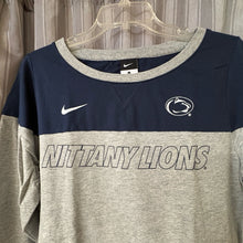 Load image into Gallery viewer, Nike SIZE L Women's Shirt
