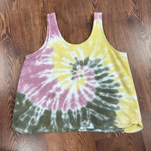 Load image into Gallery viewer, Old Navy SIZE M Women&#39;s Tank
