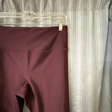 Load image into Gallery viewer, Athleta SIZE M Women's Athletic Pants
