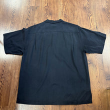Load image into Gallery viewer, Tommy Bahama SIZE M Men&#39;s Shirt
