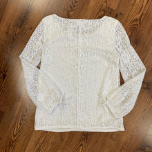 Load image into Gallery viewer, Lauren Conrad SIZE S Women&#39;s Shirt
