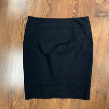 Load image into Gallery viewer, Liz Claiborne SIZE 10 Women&#39;s Skirt
