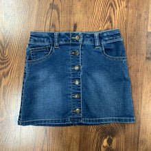 Load image into Gallery viewer, Cat &amp; Jack SIZE S Skirt
