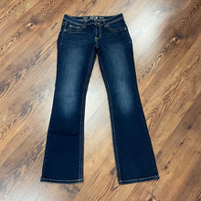 Load image into Gallery viewer, Apt. 9 SIZE 4 Women&#39;s Jeans
