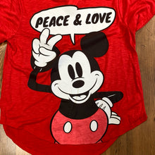 Load image into Gallery viewer, Disney SIZE XL Women&#39;s T-shirt
