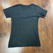 Load image into Gallery viewer, Disney SIZE M Women&#39;s Shirt
