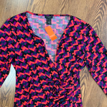 Load image into Gallery viewer, Ann Taylor SIZE M Women&#39;s Shirt
