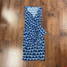Load image into Gallery viewer, New York &amp; Co SIZE XS Women&#39;s Dress
