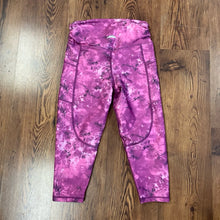 Load image into Gallery viewer, Earth Yoga SIZE M Women&#39;s Athletic Pants
