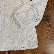 Load image into Gallery viewer, Lauren Conrad SIZE S Women&#39;s Shirt
