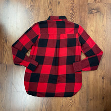 Load image into Gallery viewer, Old Navy SIZE XS Women&#39;s Shirt
