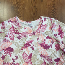 Load image into Gallery viewer, Croft &amp; Barrow SIZE 2X Women&#39;s Shirt
