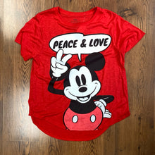 Load image into Gallery viewer, Disney SIZE XL Women&#39;s T-shirt
