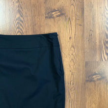 Load image into Gallery viewer, Liz Claiborne SIZE 10 Women&#39;s Skirt
